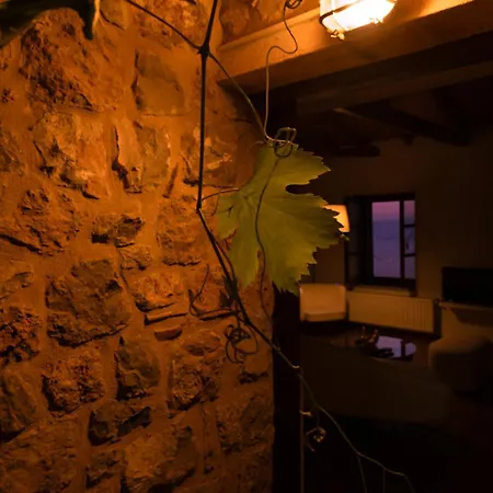 Villa Oraia Verga *